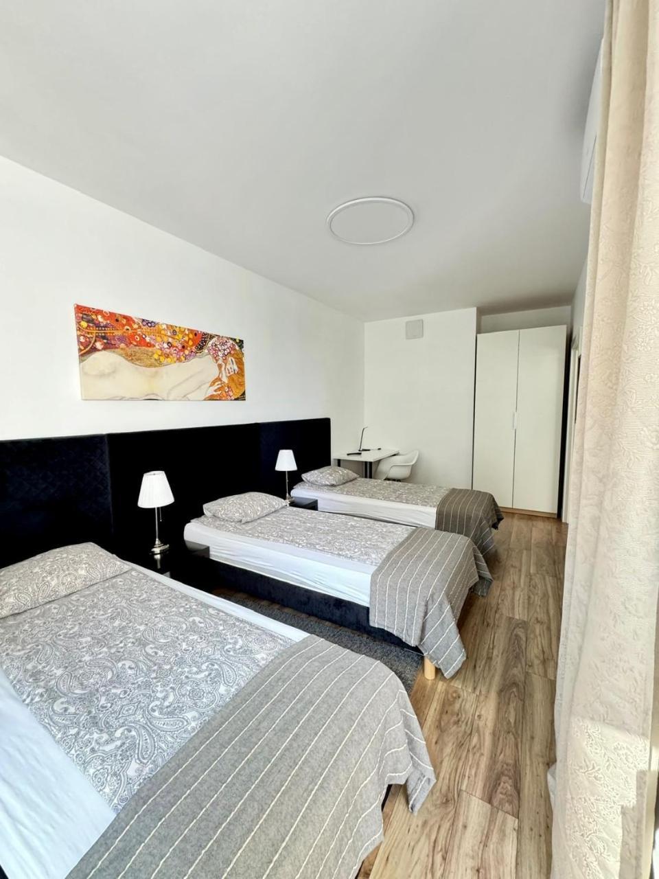 Apartamenty Towarowa Poznan Dış mekan fotoğraf